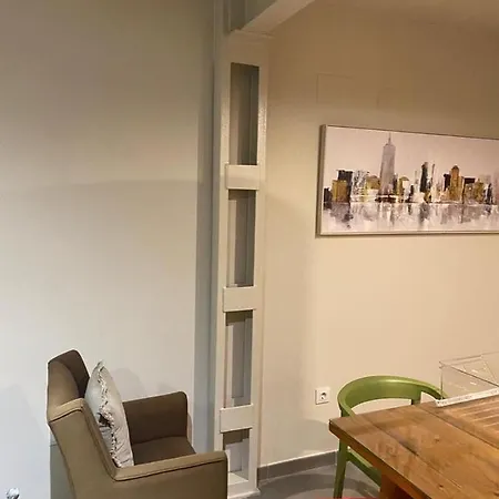 Centro Guadalquivir Apartment *
