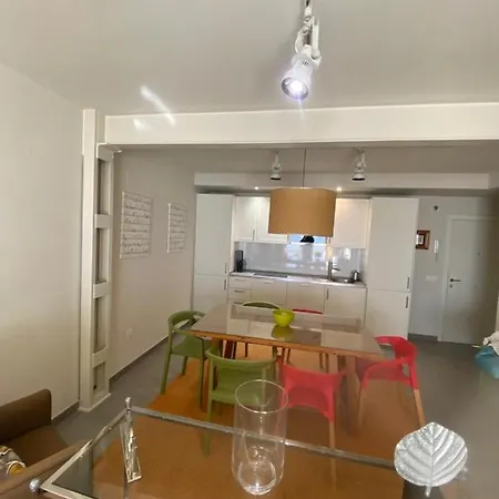 Centro Guadalquivir Apartment *